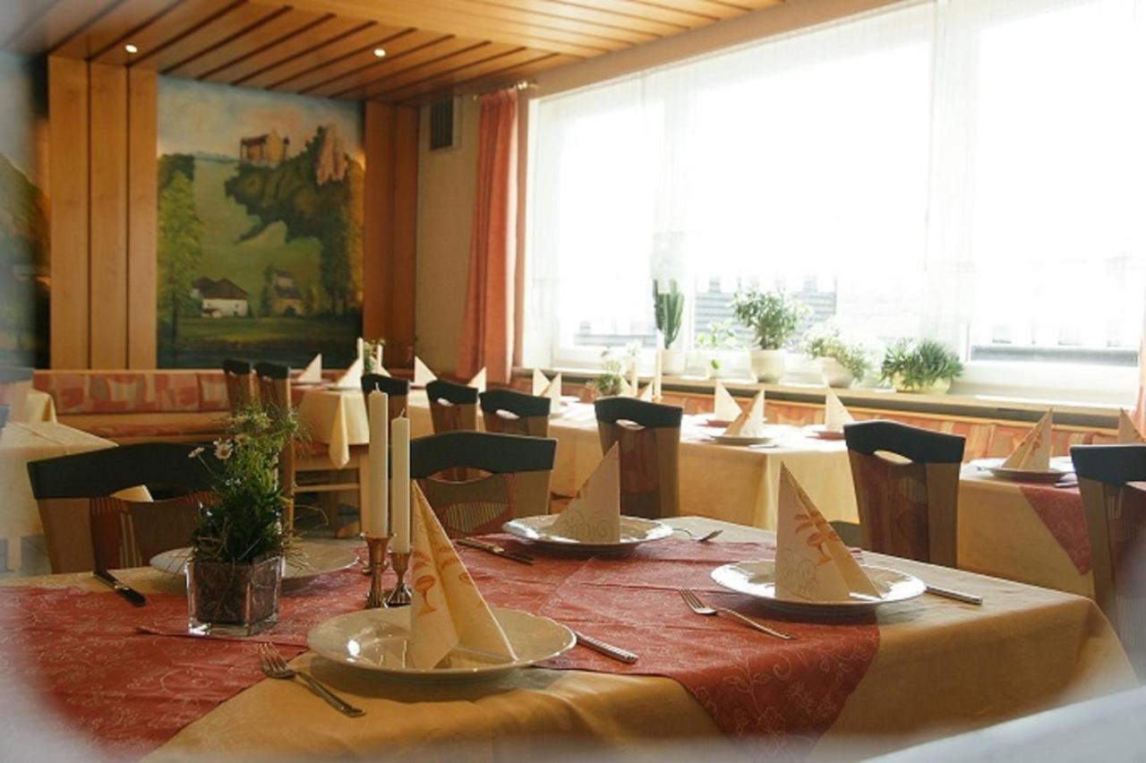 Landgasthof Zur Linde Riedenburg Ngoại thất bức ảnh